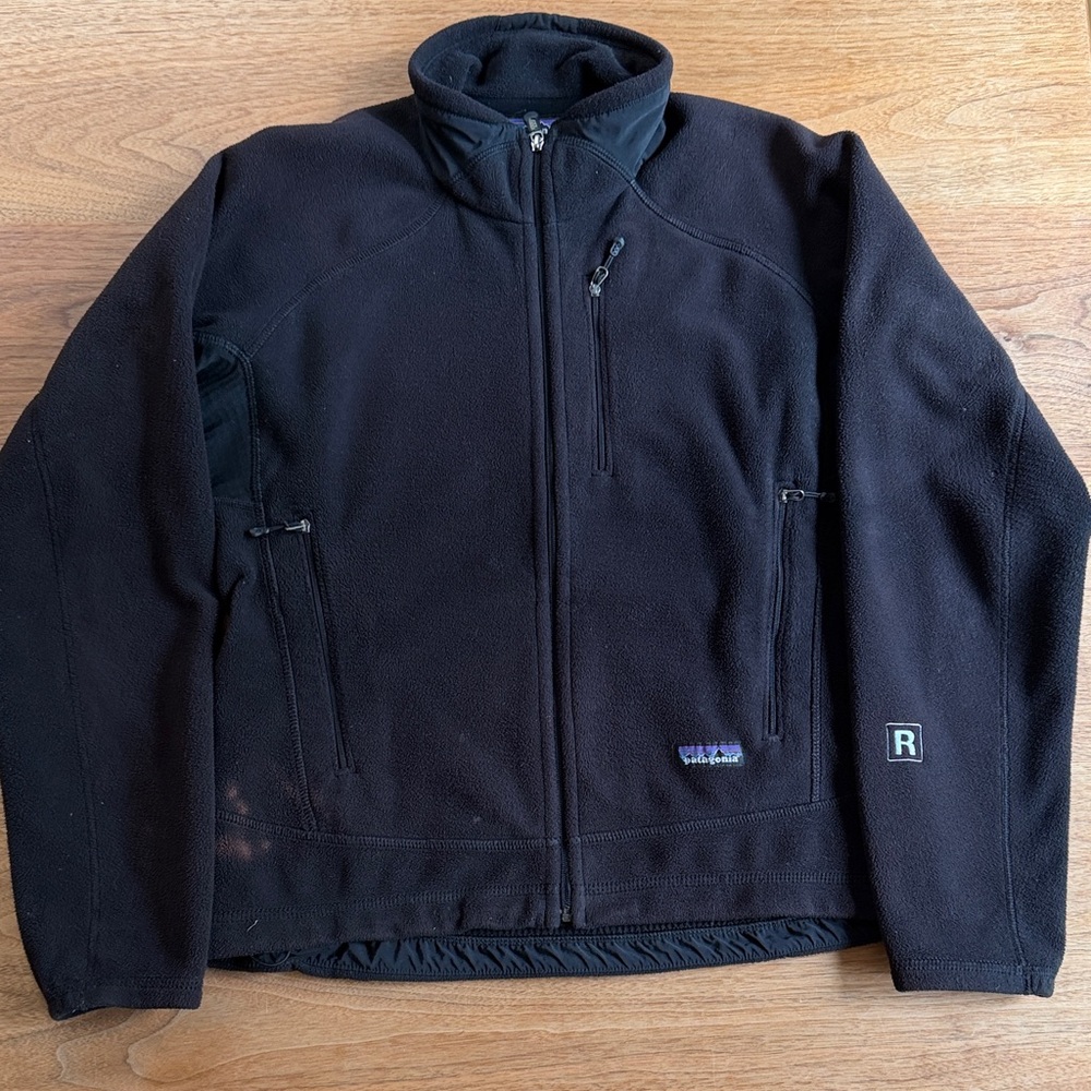 Patagonia Black Full-Zip R Fleece Jacket women’s small